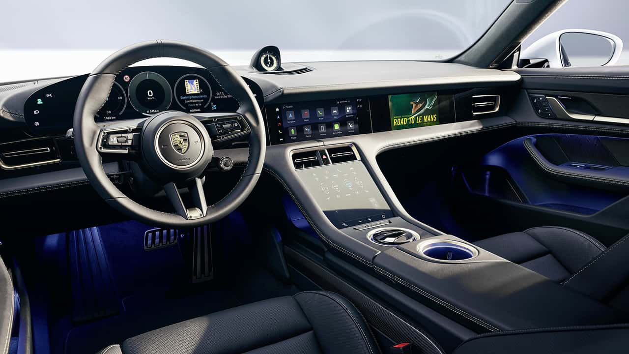 Porsche App Center