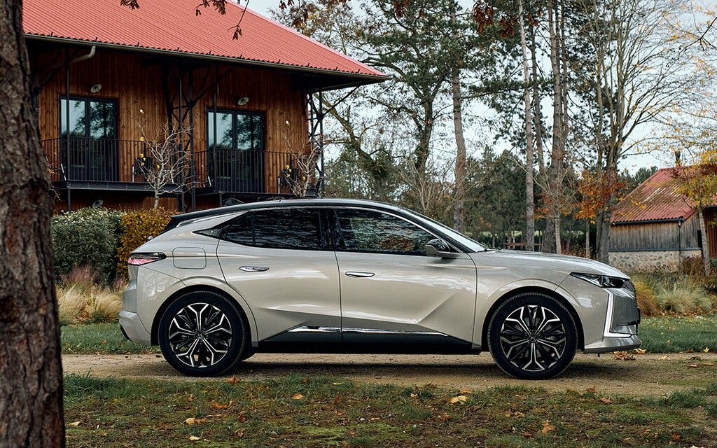 DS 4