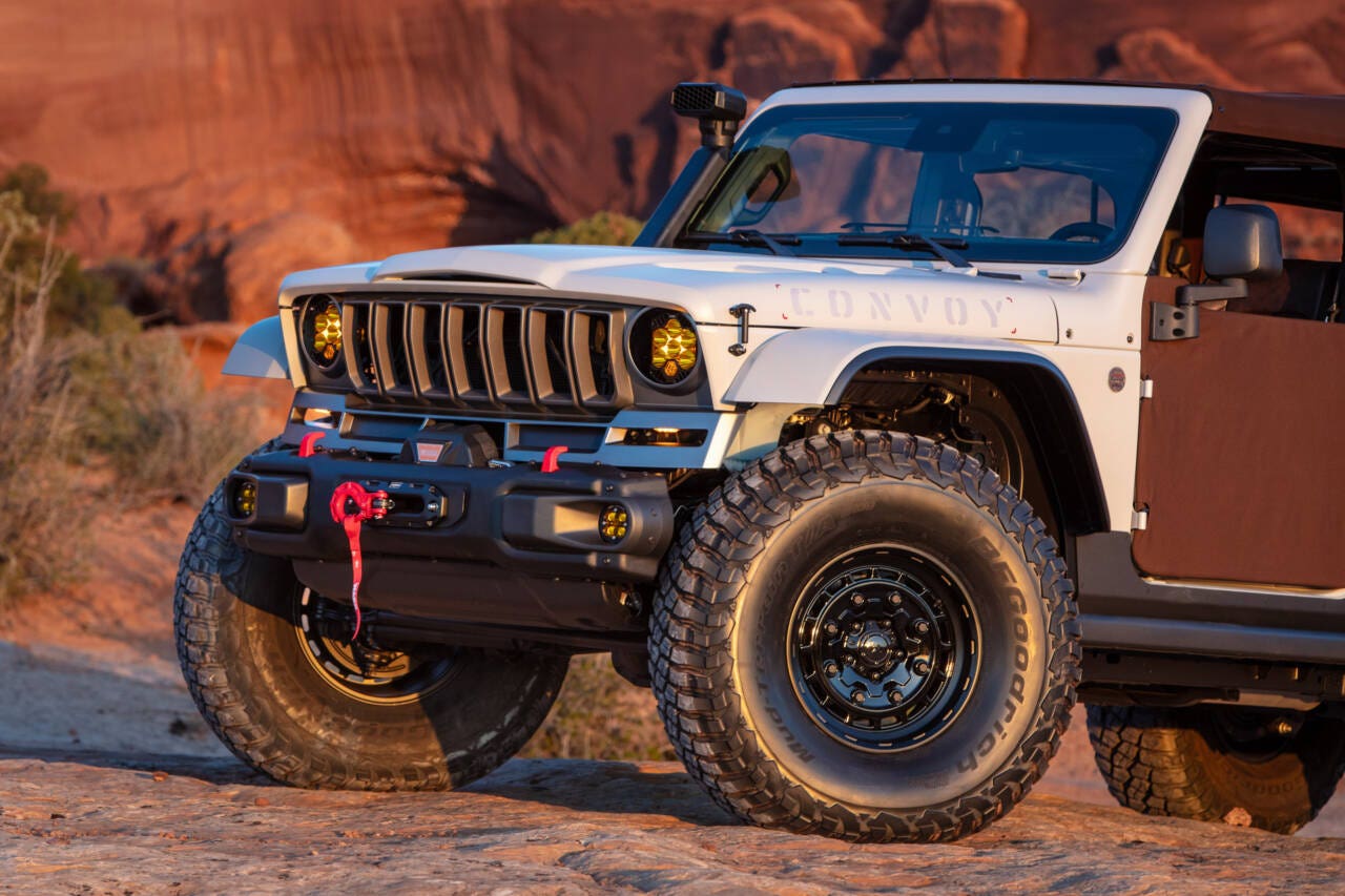 Easter Jeep Safari, convoy