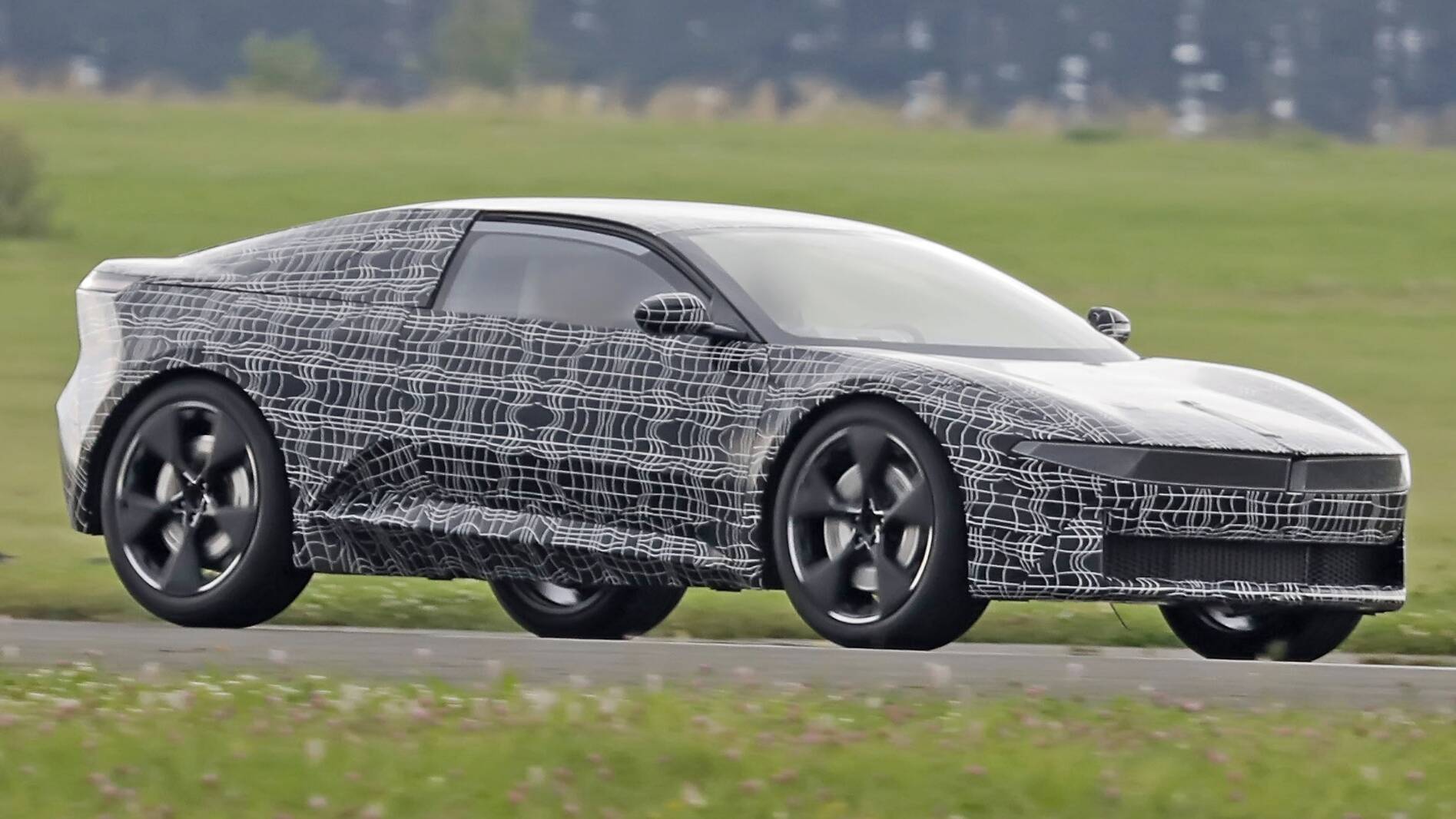 Neue Klasse Coupé EV