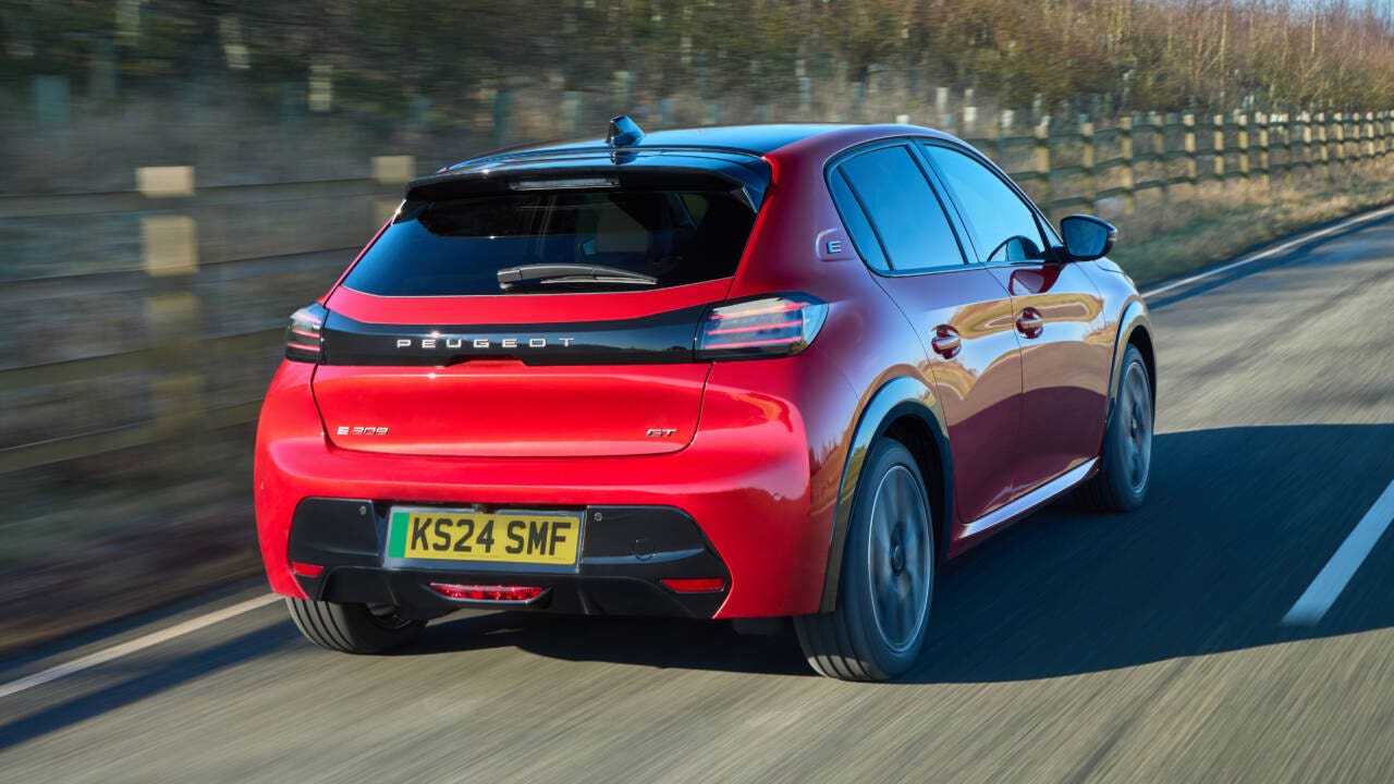 Peugeot E-208