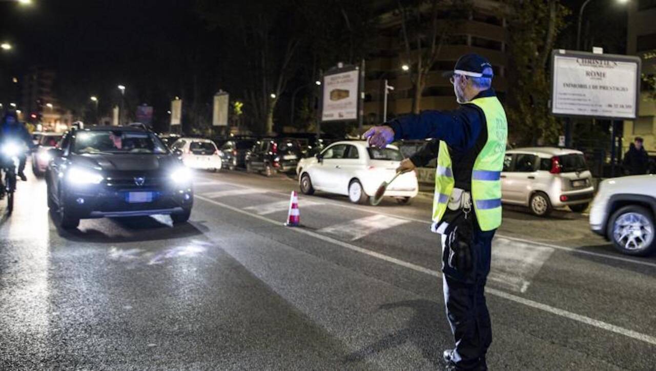 controlli delle forze dell'ordine su strada
