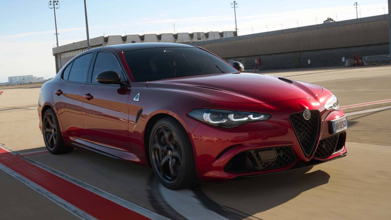 alfa romeo giulia quadrifoglio collezione