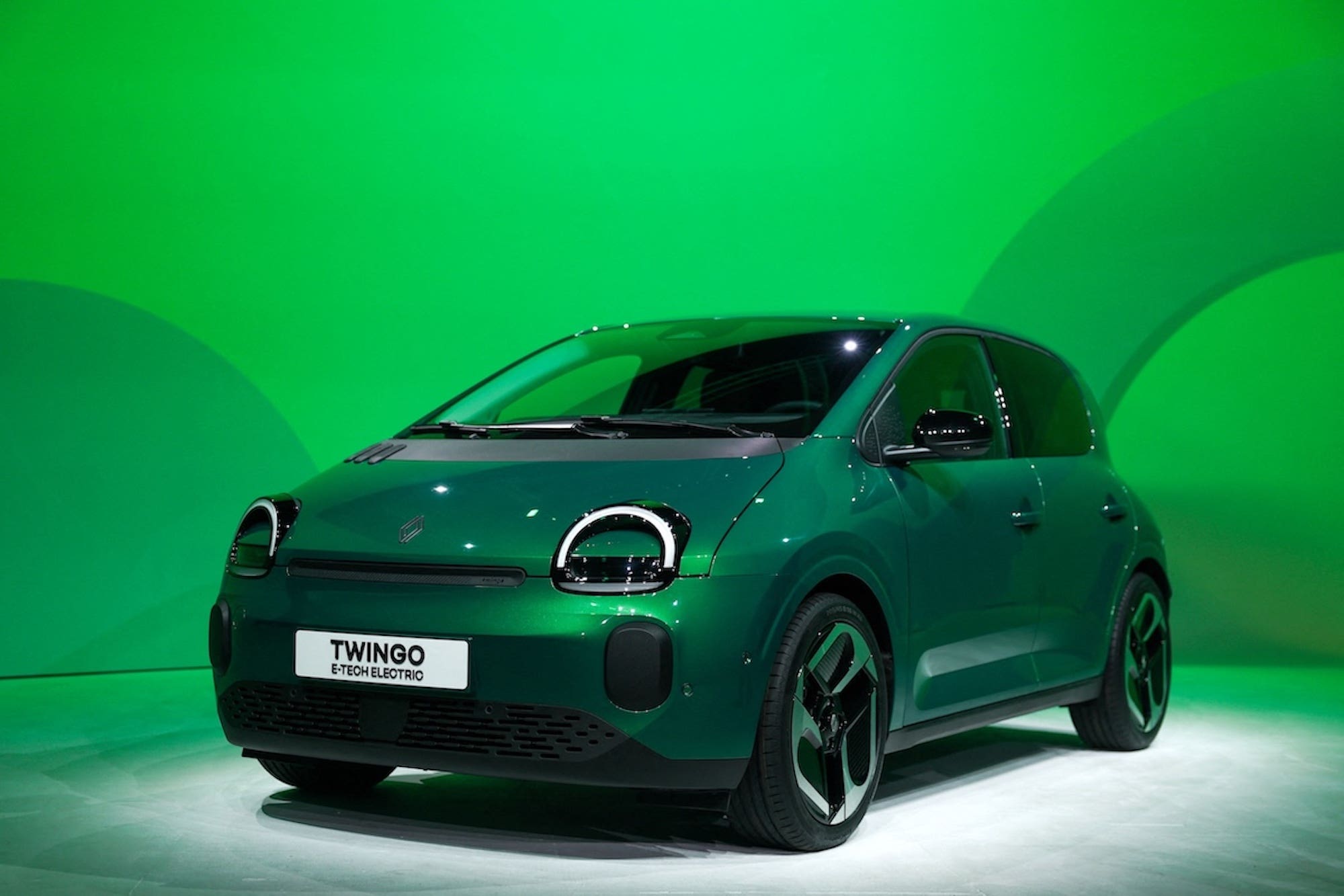 Renault sviluppa l’auto elettrica al volo in Cina 1