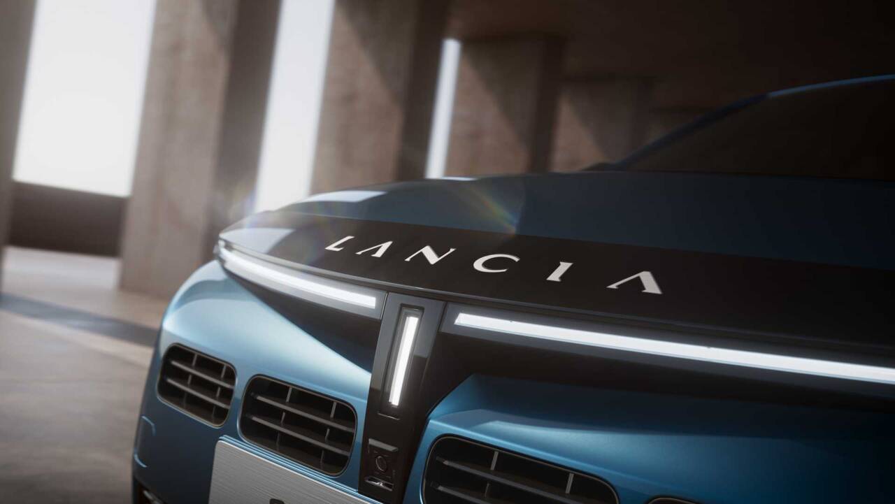 lancia badge