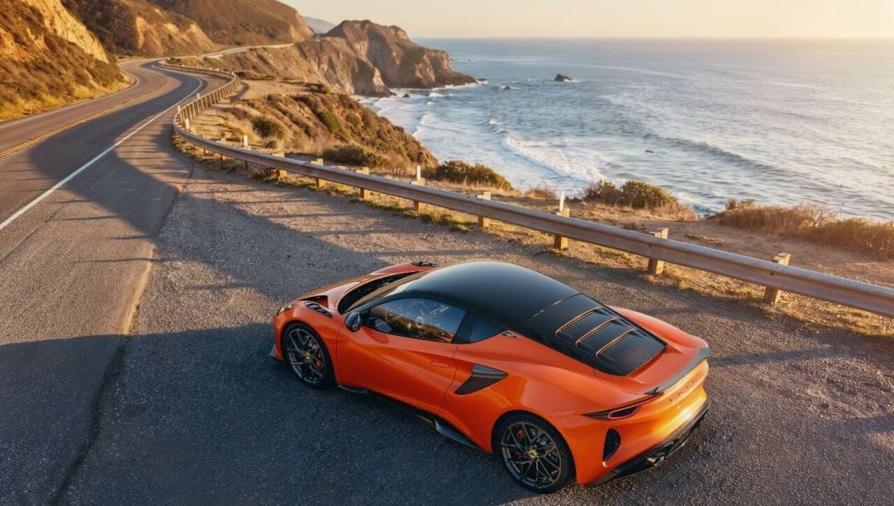 Lotus Emira 420 Sport 1