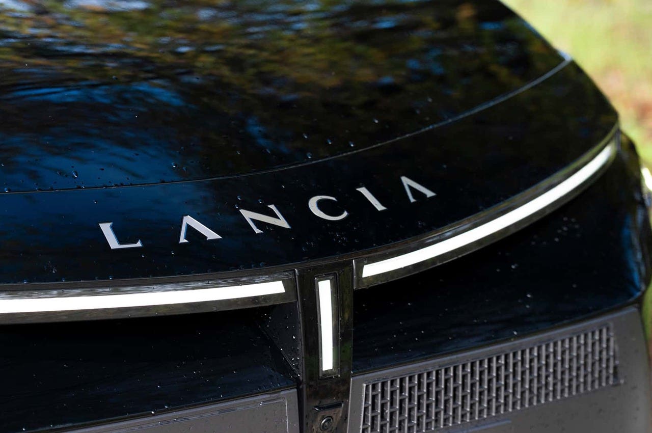 lancia-ypsilon-hf