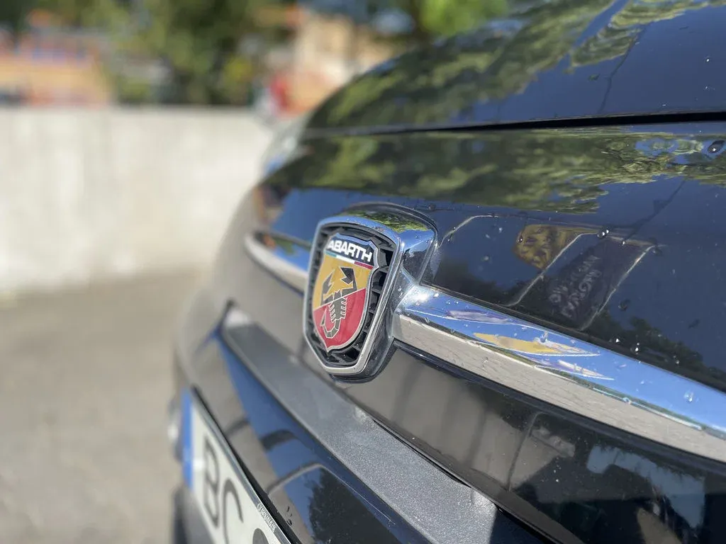 abarth badge