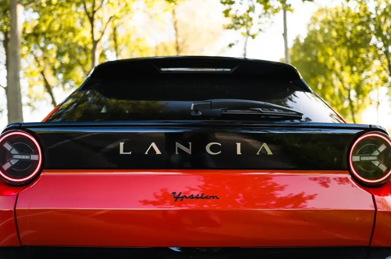 lancia ypsilon 2026