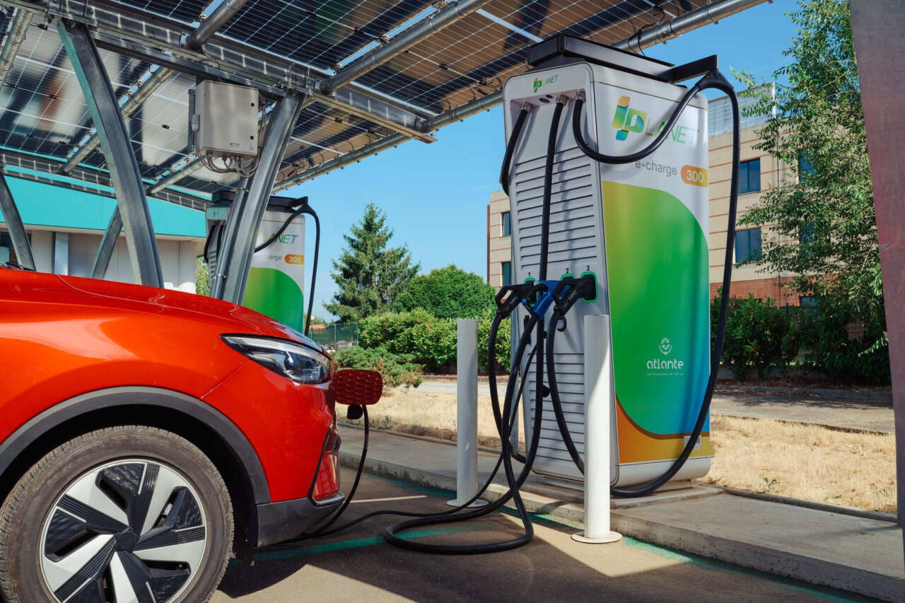 auto elettriche, ricarica