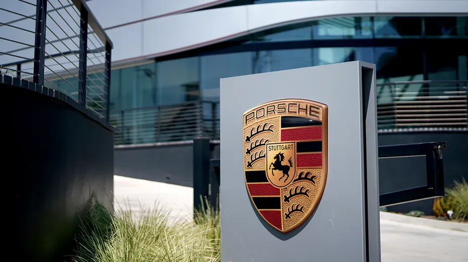 porsche, badge