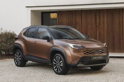 toyota yaris cross 2026
