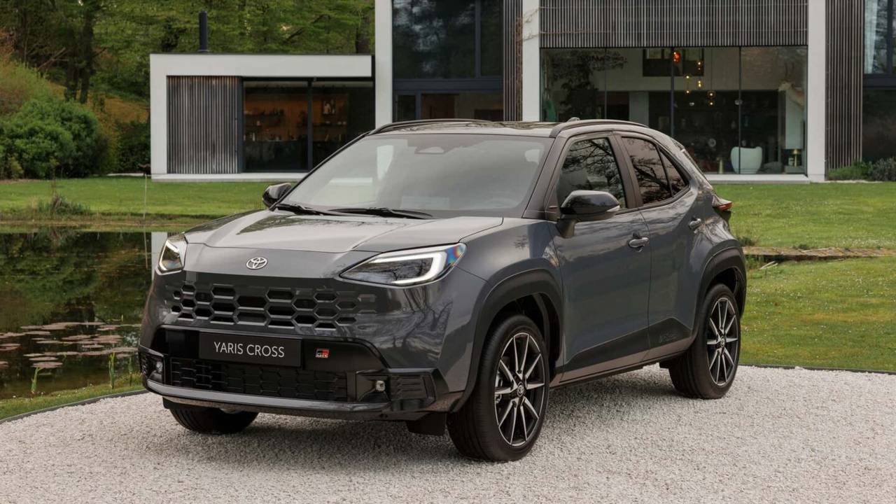 toyota yaris cross 2026